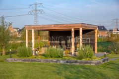 Overkapping met shutters in Papendrecht