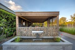 Vijver aanleg in tuin Papendrecht