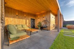 Stijlvolle overkapping met Ayous hout in Sliedrecht