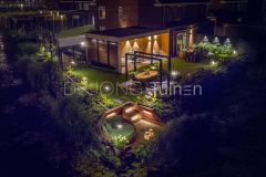 Drone tuin foto met verlichting in Sliedrecht