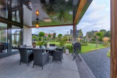 Overkapping aan huis in Hendrik-Ido-Ambacht