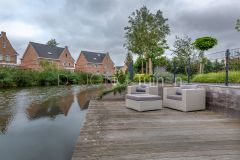 Vlonder met tuinset in Hendrik-Ido-Ambacht