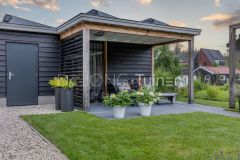 Overkapping met shutters in Papendrecht