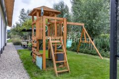 Speeltoestel in tuin Papendrecht