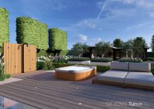 Vlonderterras met jacuzzi en buitendouche in Dordrecht