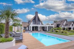 Luxe tuin Papendrecht Zwembad