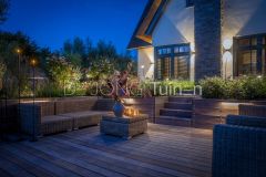Avondafbeelding van luxe tuin in Papendrecht